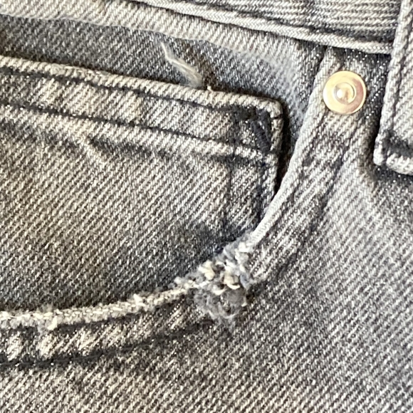 Preloved ASOS Men's Faded Black Distressed Jeans with Deliberate Holes Size 28 - Picture 8 of 13